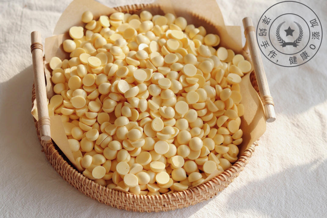 泽妈教你做圆鼓鼓的蛋黄豆