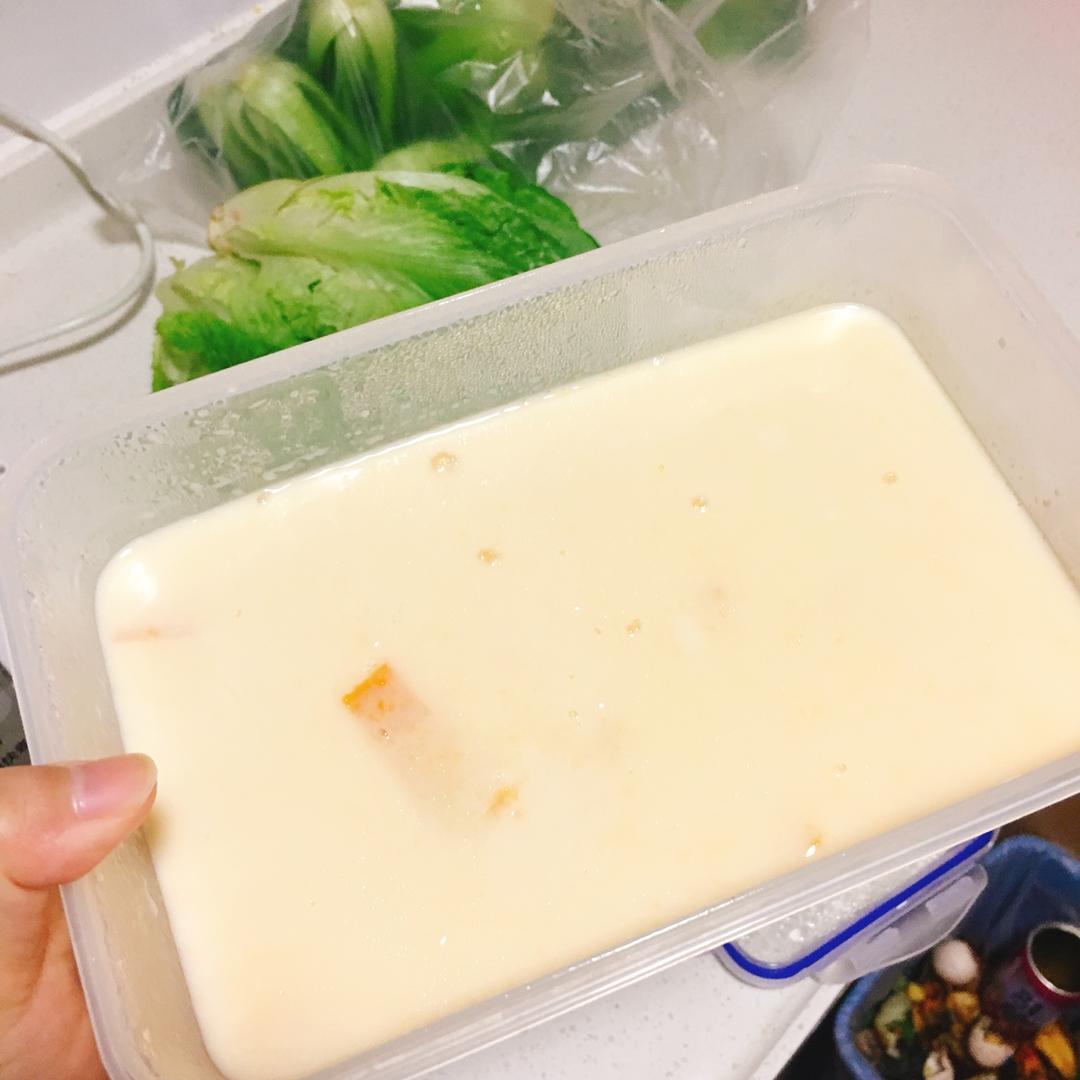 粒粒芒果椰汁冻糕