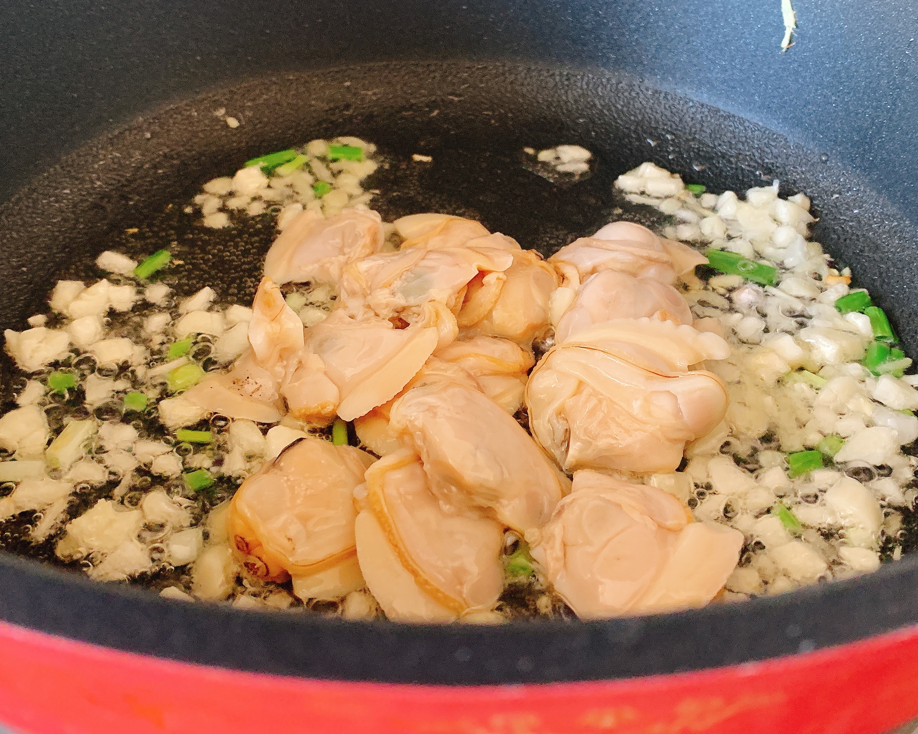 韭菜炒蛤蜊肉的做法 步骤7