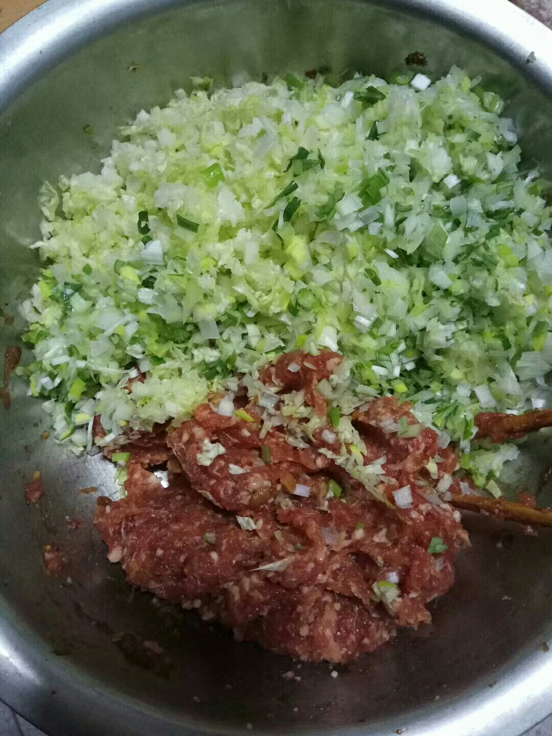 牛肉白菜馅饺子的做法 步骤1