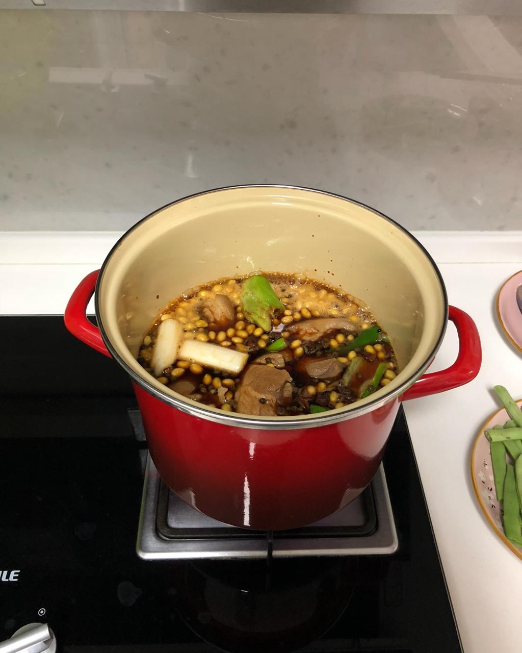 红烧黄豆猪蹄