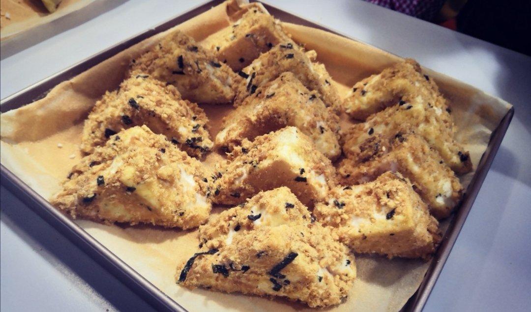 美味海苔肉松小贝