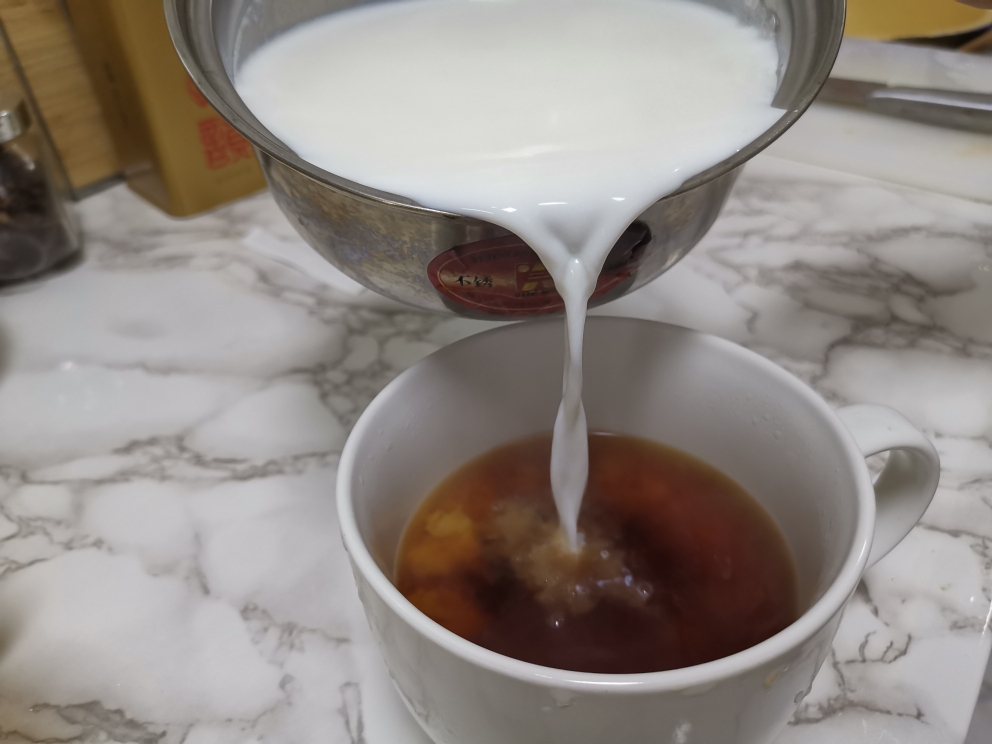 焦糖奶茶的做法 步骤13