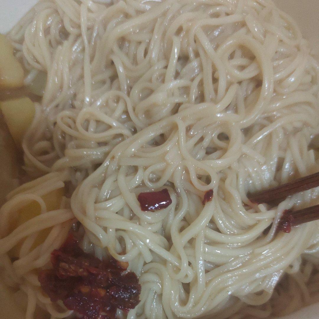 这个土豆焖面今天就可以安排起来了❗真香啊