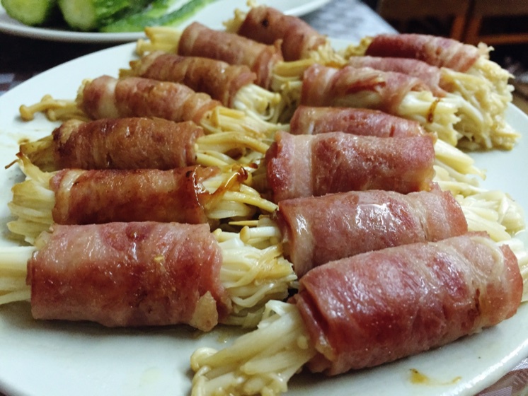 香煎培根金针菇卷