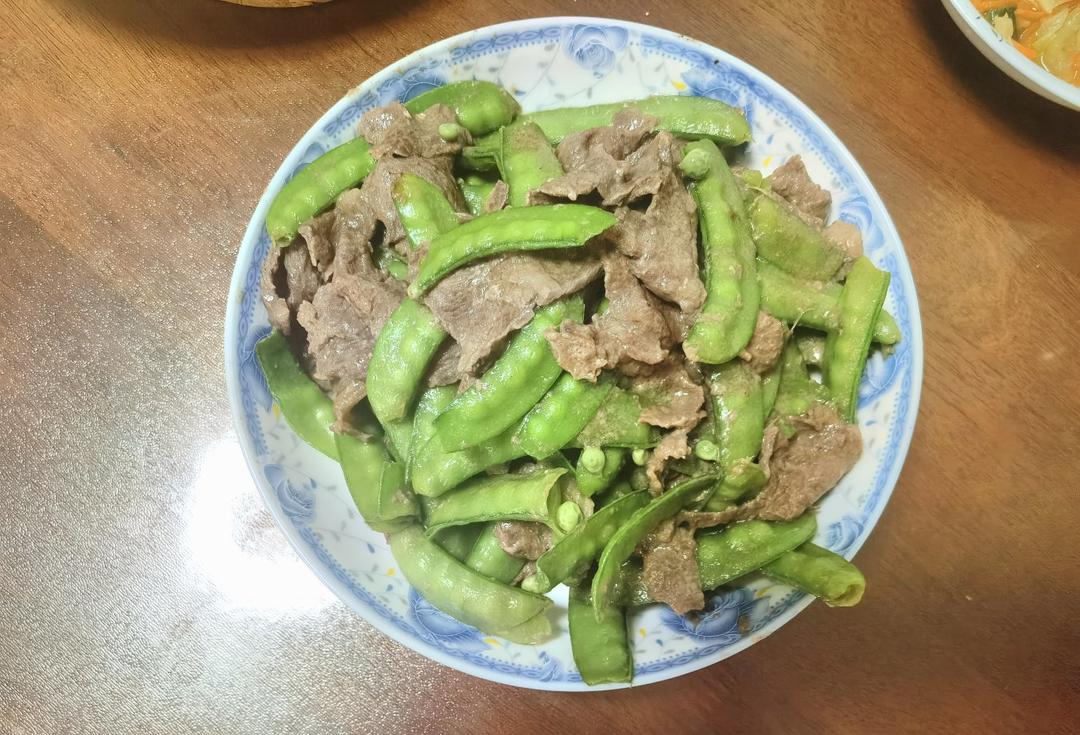 嫩滑蚝油牛肉炒荷兰豆