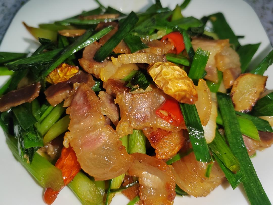腊肉炒蒜苗
