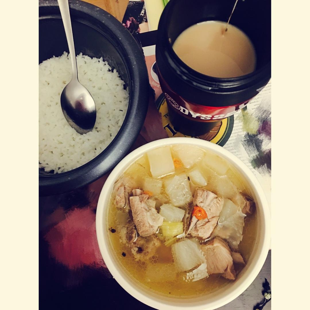 萝卜排骨汤