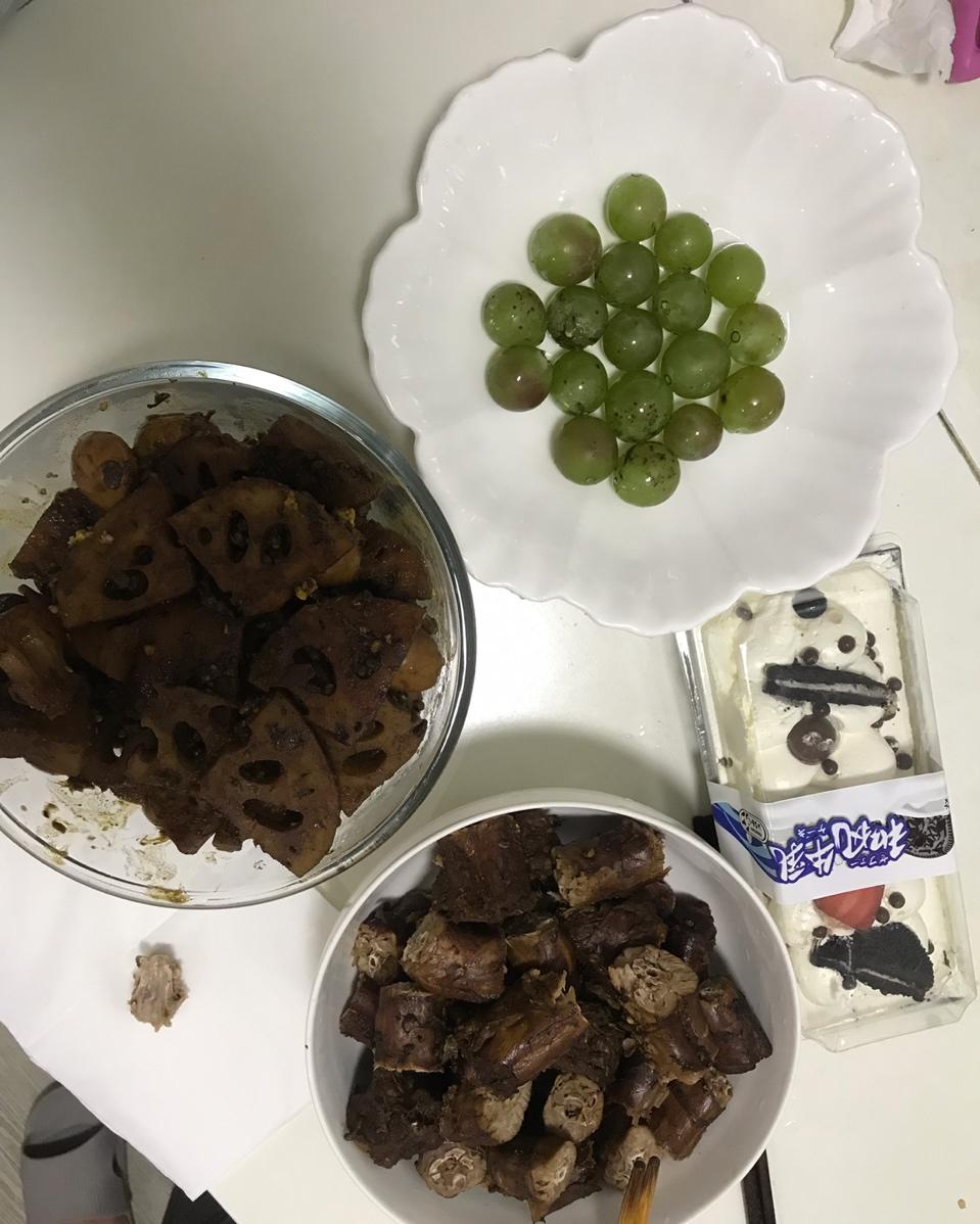 自制周黑鸭～完爆连锁店的麻辣鸭货和素菜～鸭肠鸭脖鸭锁骨藕片海带～