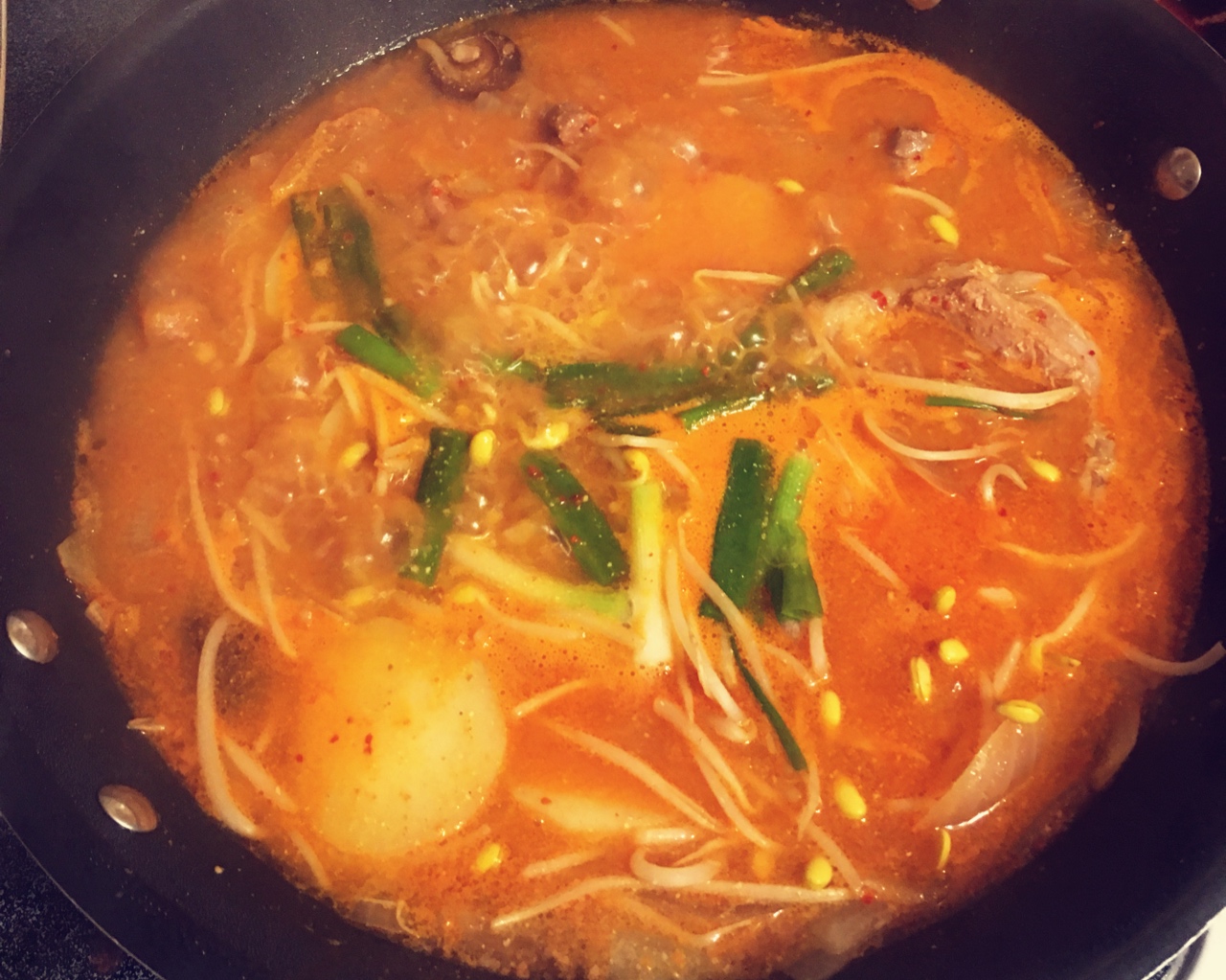 韩式猪骨汤的做法