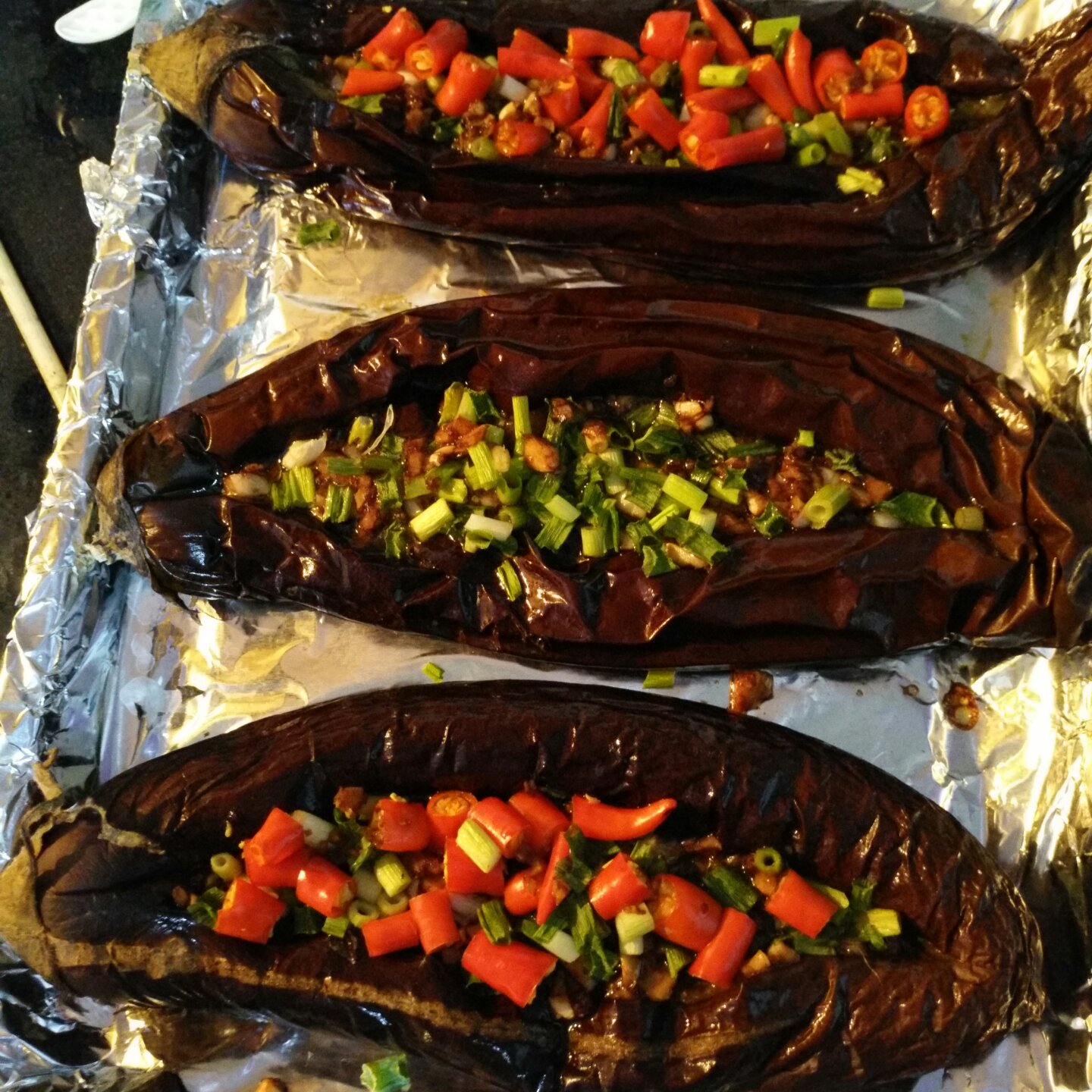 CC招牌菜销魂烤茄子，百吃不厌！