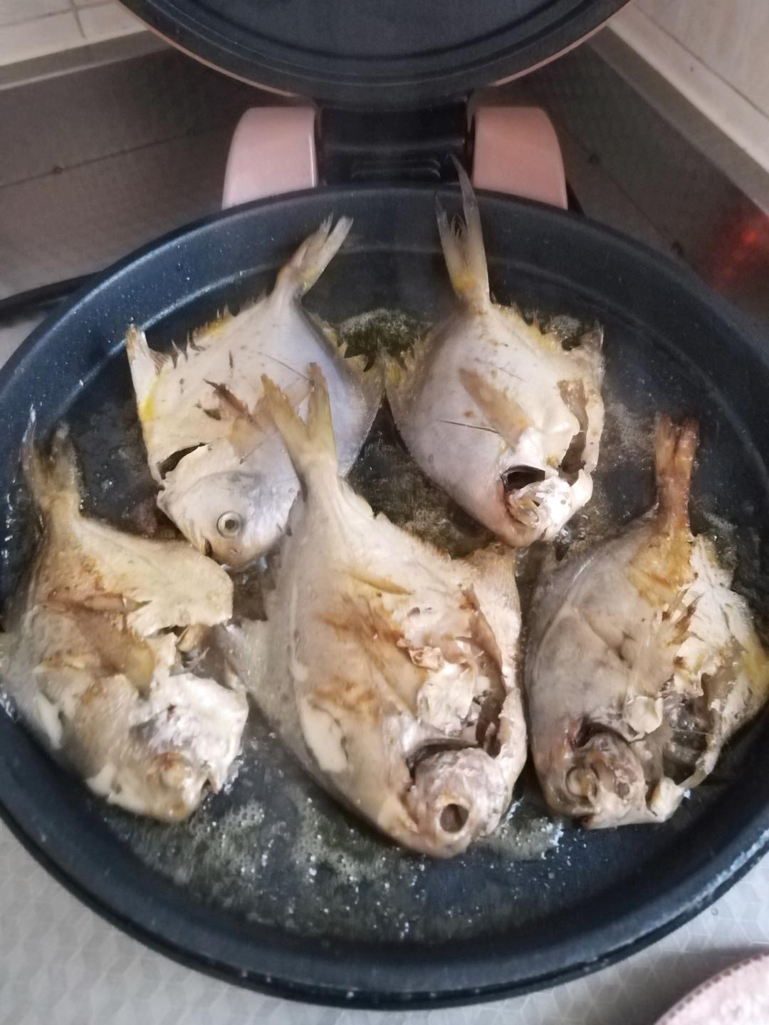 香煎鲳鱼
