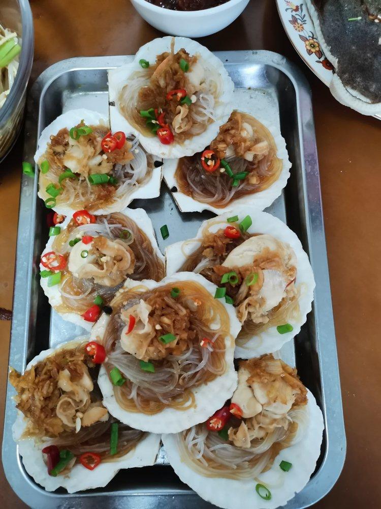 零失败的蒜蓉粉丝蒸扇贝