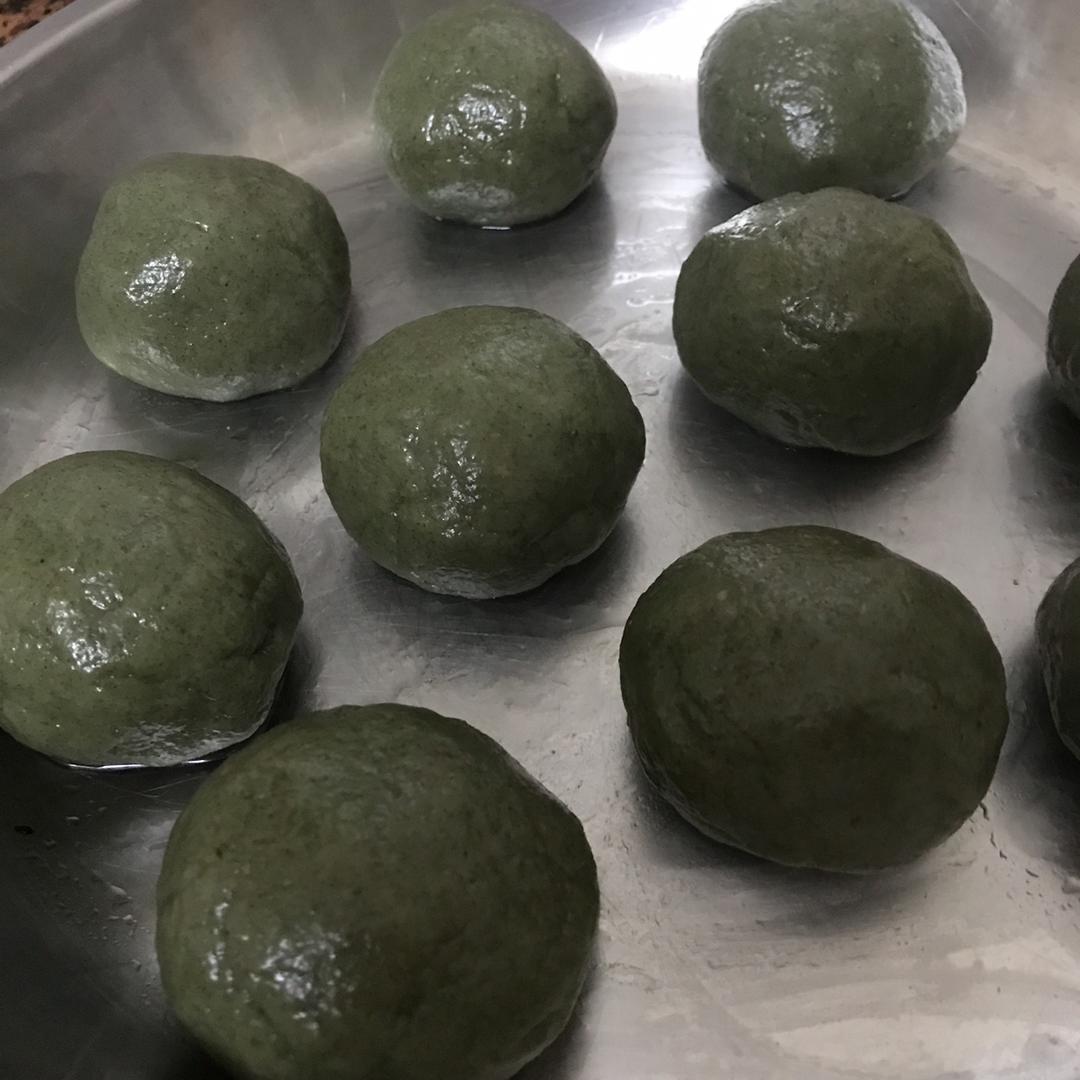 网红青团～～咸蛋黄肉松青团