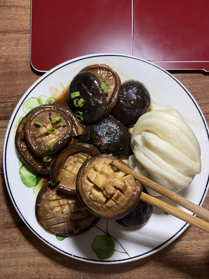 鲜嫩多汁，比鲍鱼还好吃红烧香菇