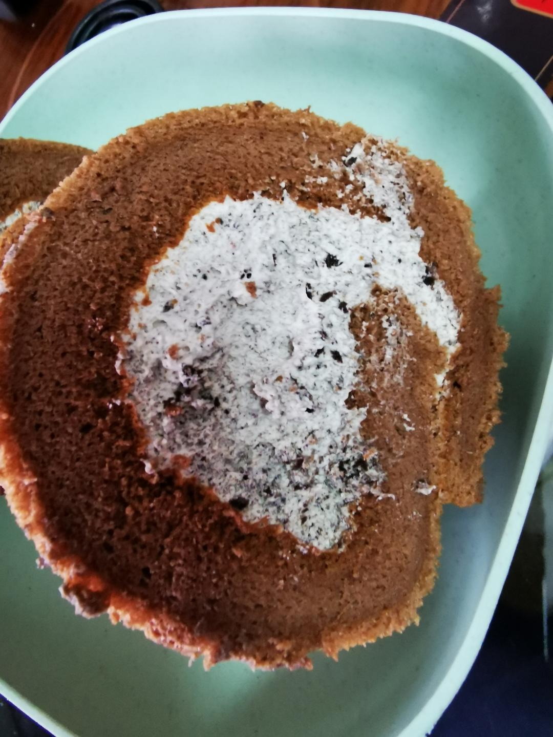 超好吃—摩卡可可奥利奥咸奶油蛋糕卷