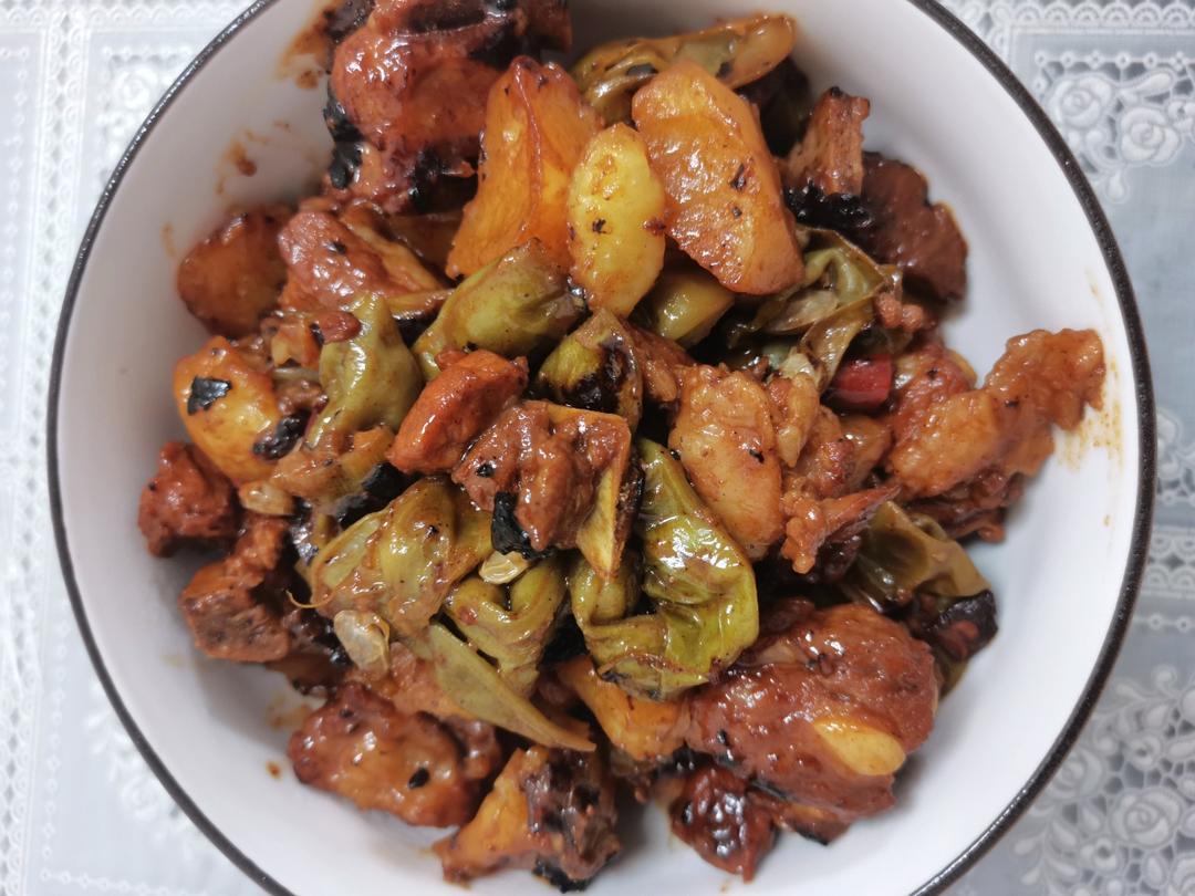 硬菜代表--排骨炖豆角土豆（豆角焖面胚子）