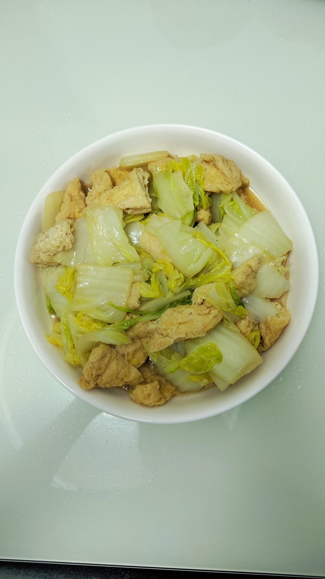 好吃到连汤汁都不剩的白菜焖豆泡，给肉都不换