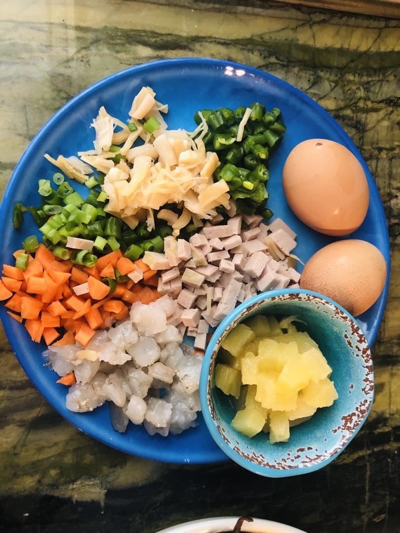 菠萝蛋炒饭