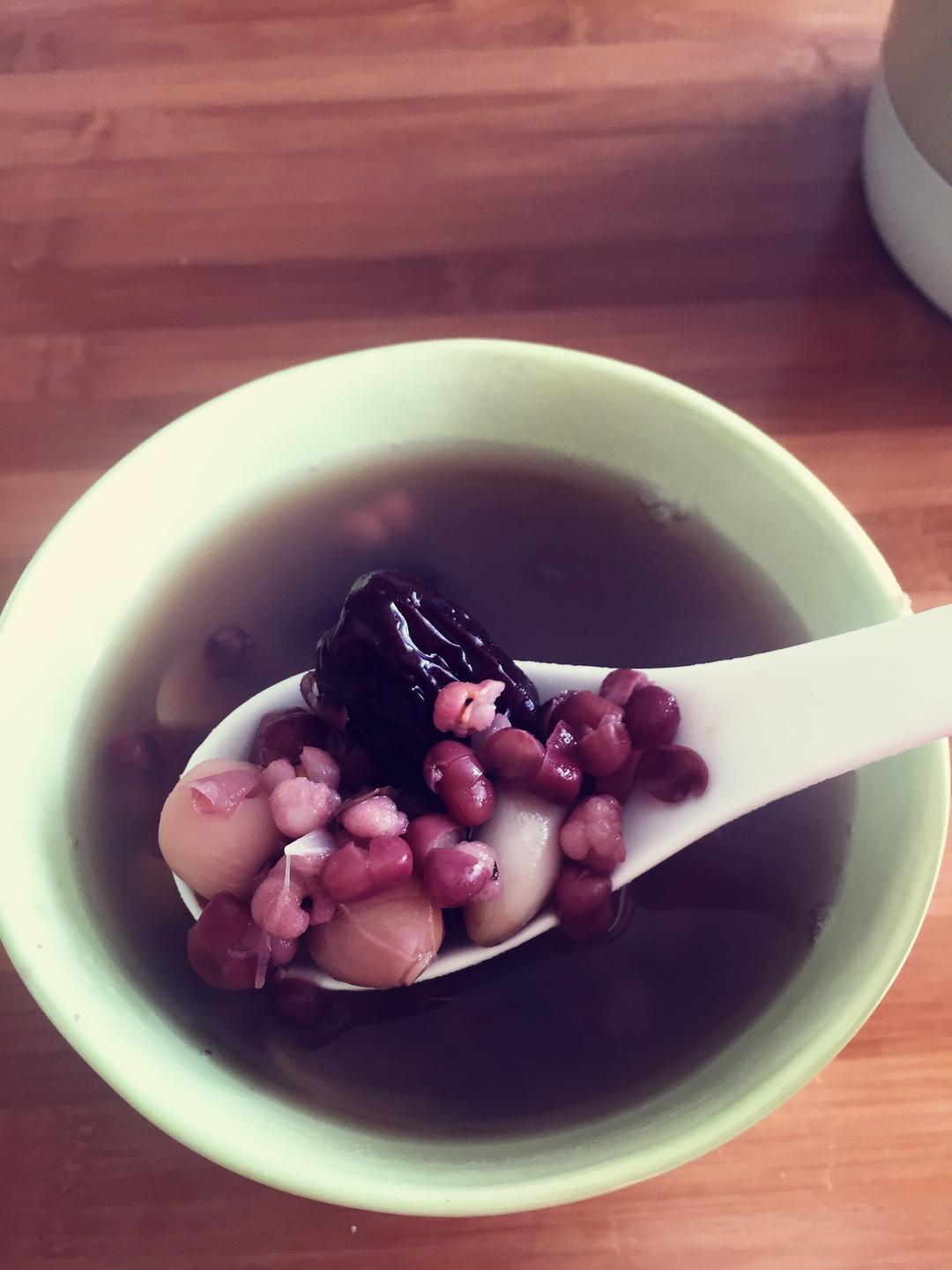 红豆薏米糖水的做法