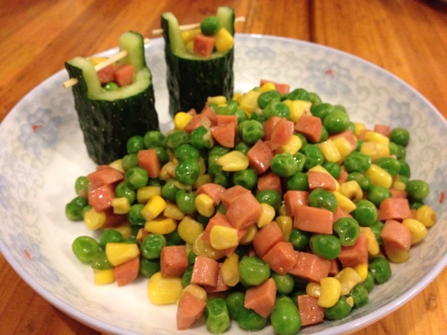 蔬果杂烩黄瓜桶