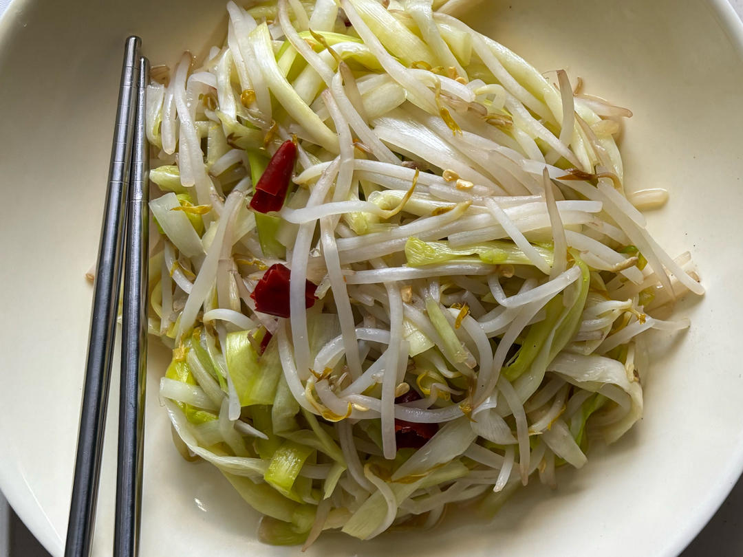 韭菜炒豆芽