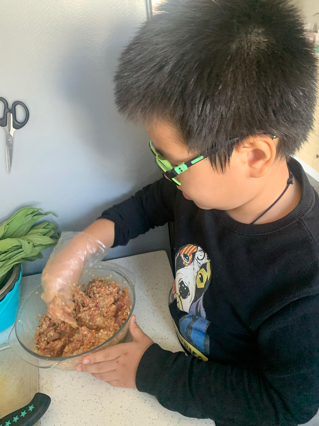 老人说秋天吃藕胜过吃肉，今天我就用莲藕做一道拿手菜，寓意阖家团圆，营养健康又美味