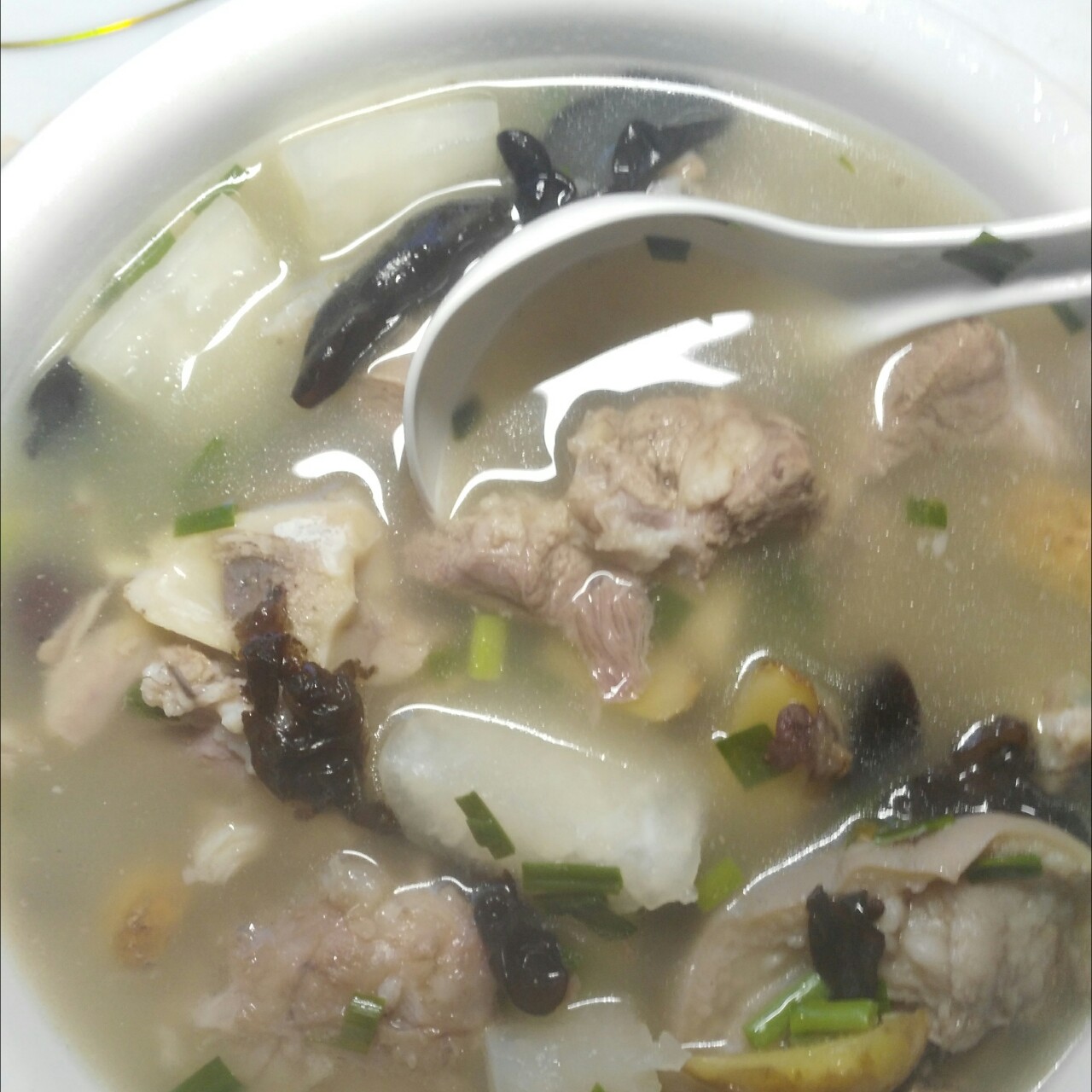 冬日御寒羊肉汤