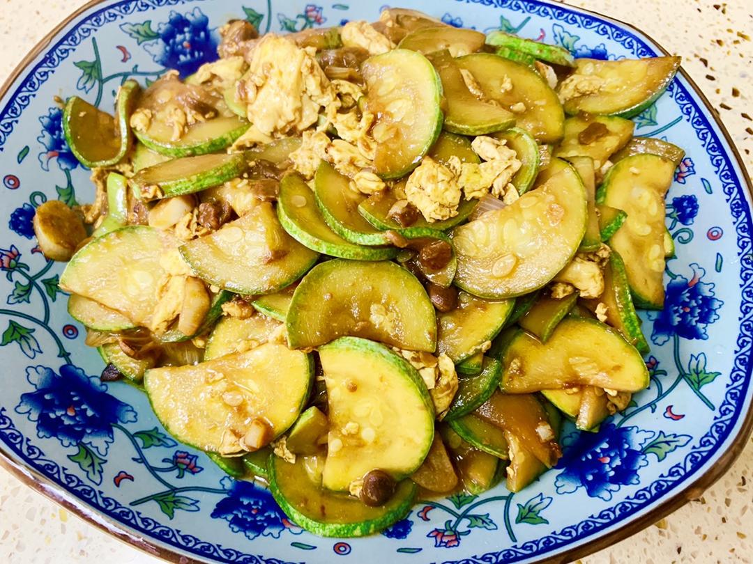 西葫芦炒鸡蛋