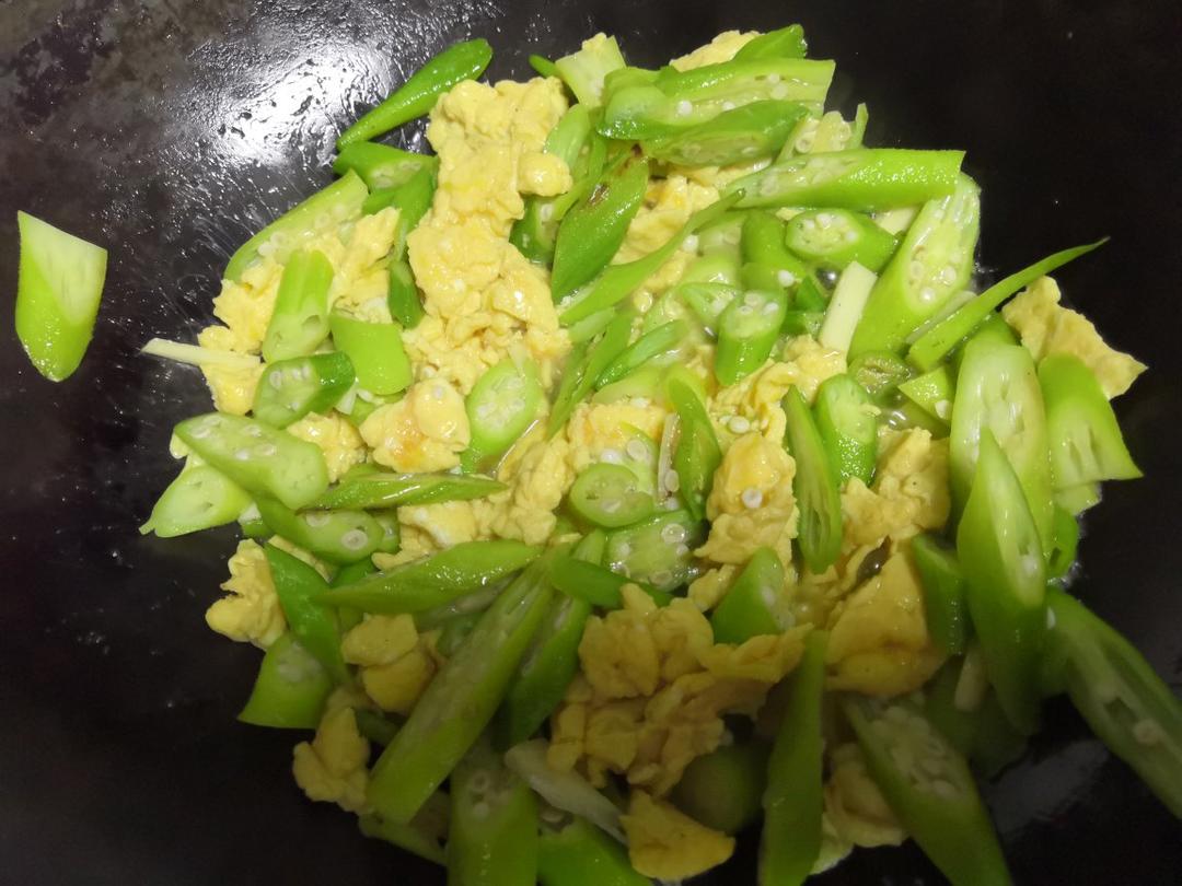 秋葵炒鸡蛋
