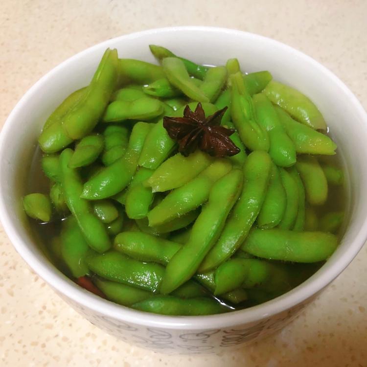 盐水煮毛豆