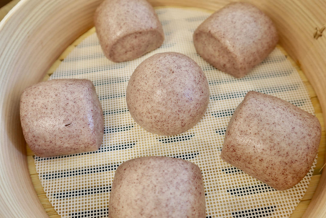 松软有嚼劲的奶香馒头