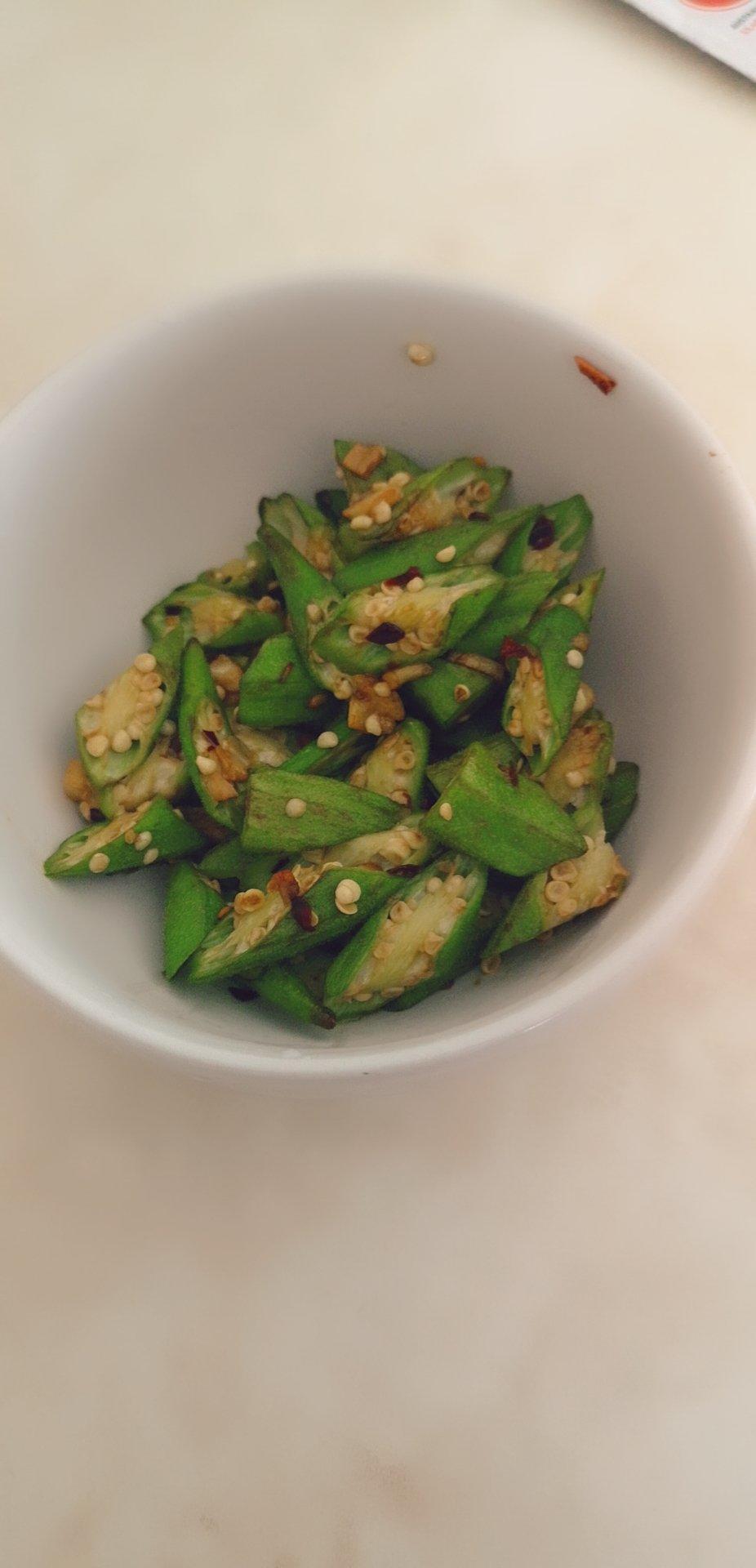 只吃肉的肉做的清炒秋葵做法简单