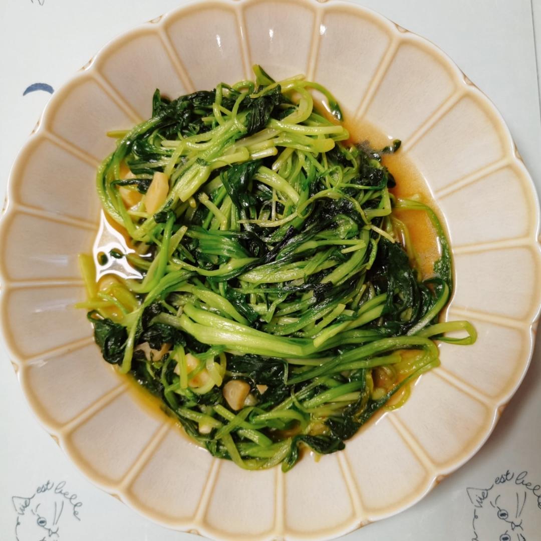 清炒鸡毛菜 清炒各种绿色