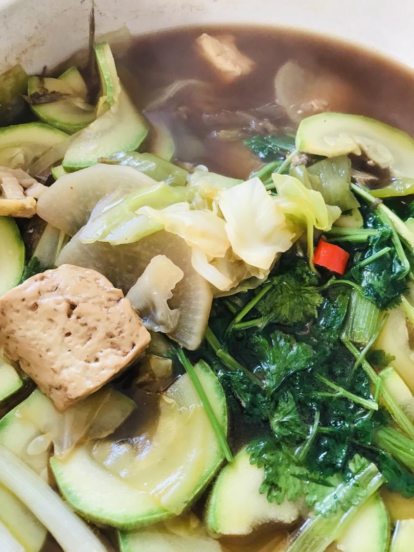 鲜香美味的黄花鱼豆腐煲