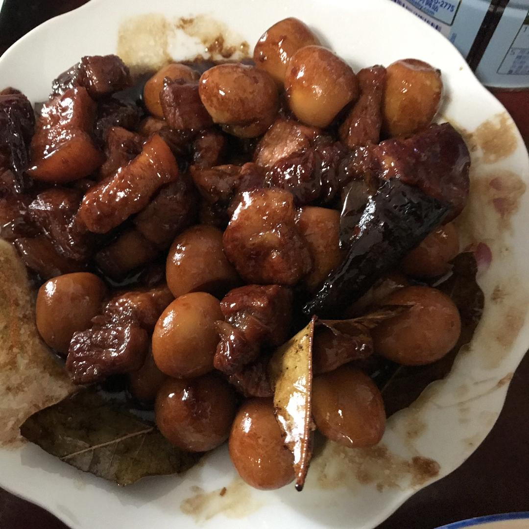 不放油的红烧肉+鹌鹑蛋