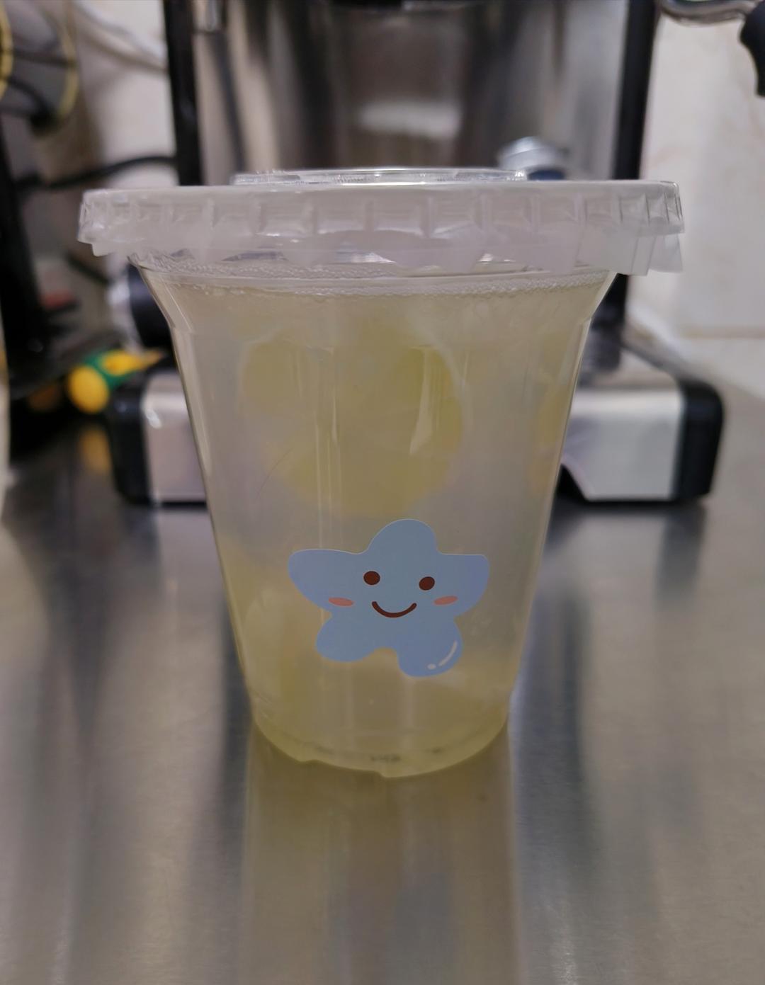 蜜雪冰城同款柠檬水，5块钱的快乐！快来试试吧