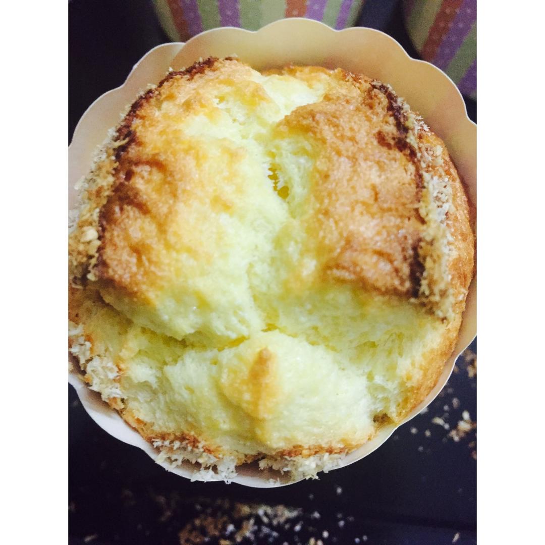 椰蓉棉花纸杯蛋糕