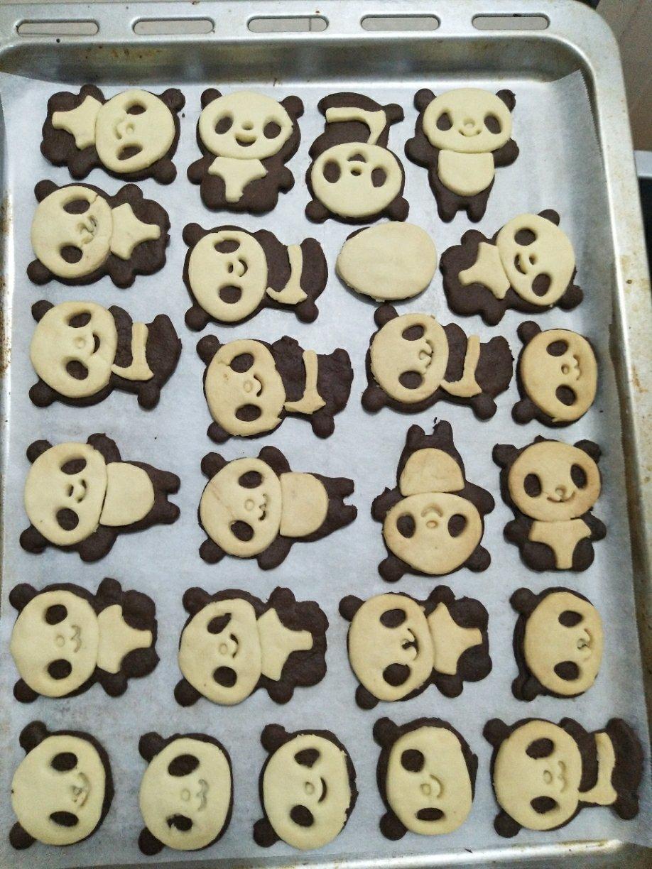 卡通动物立体饼干--抱大杏仁的小松鼠