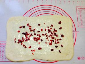 手作蔓越莓牛奶面包的做法 步骤10