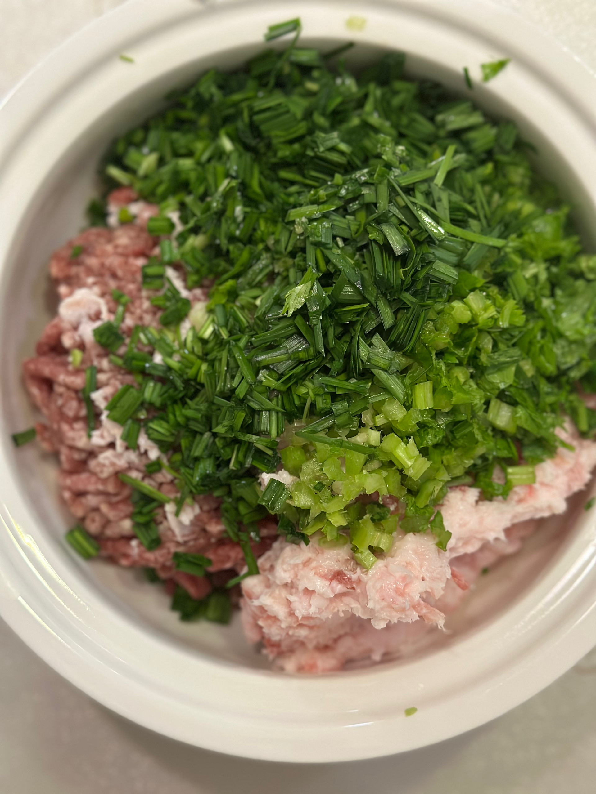 芹菜牛肉馅（加韭菜、猪肉，懒人版的做法