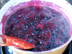 法式蓝莓果酱的做法 步骤6