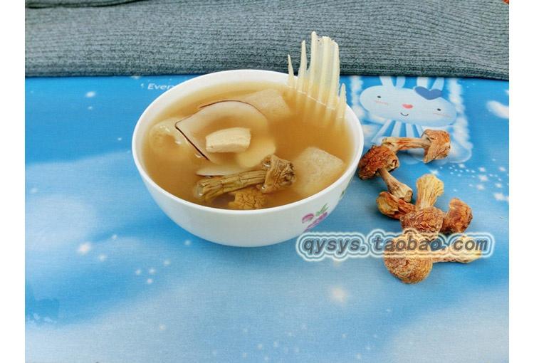 干贝竹荪鱼骨大海珍汤的做法