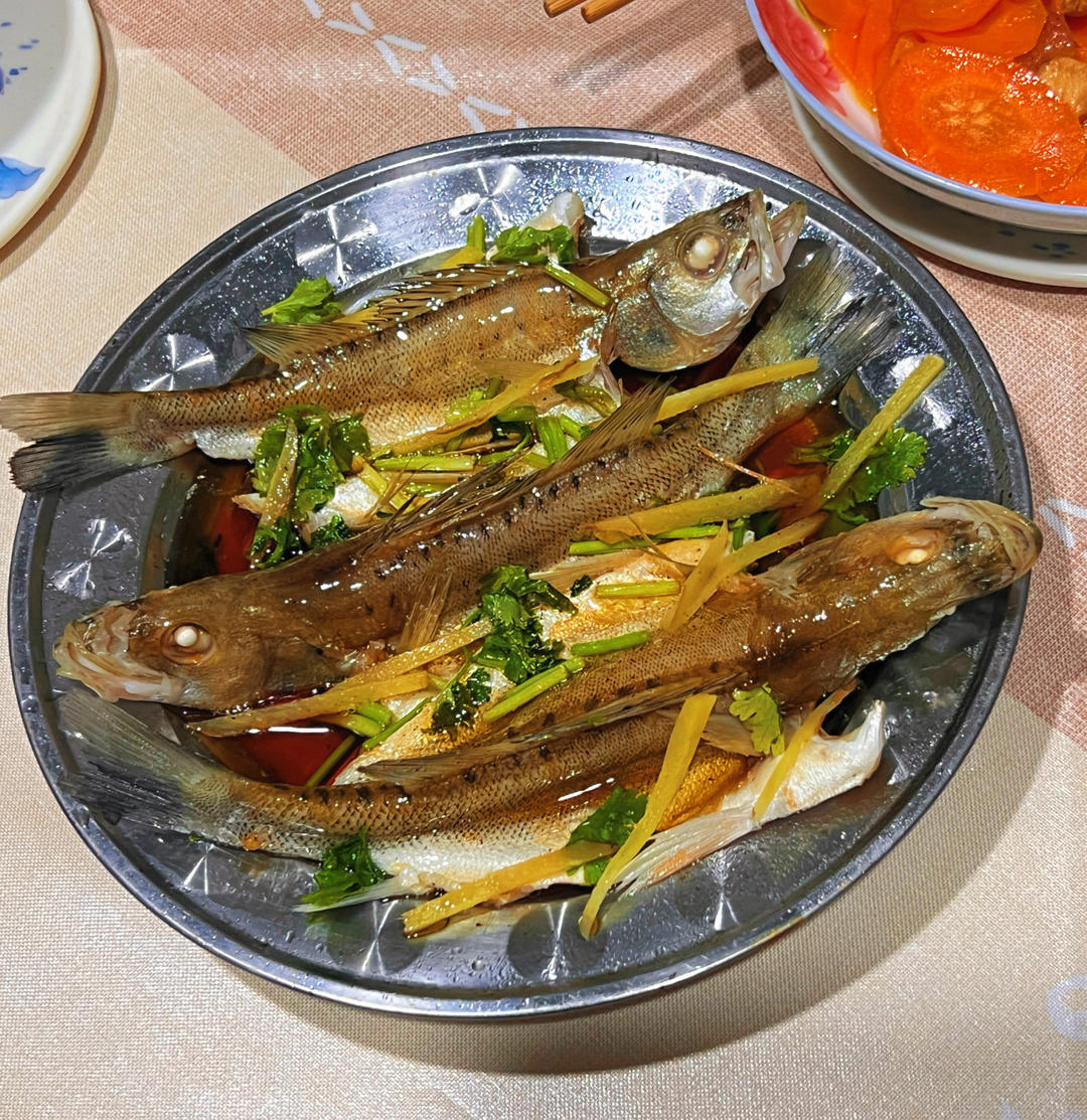 10分钟做 清蒸鲈鱼 （附切鱼图解）