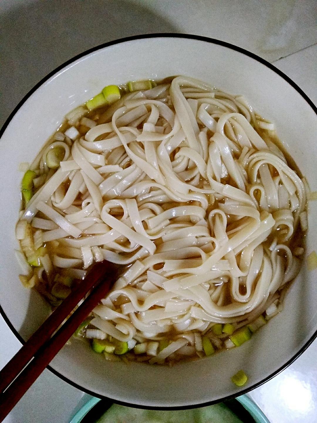 我的一人食：酸汤挂面