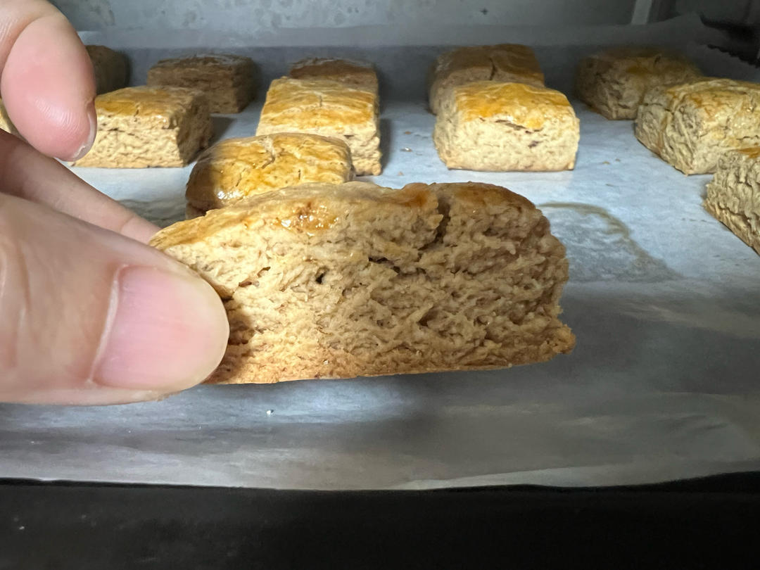 完美裂纹～百分百成功的超好吃奶香司康（禁止搬运）