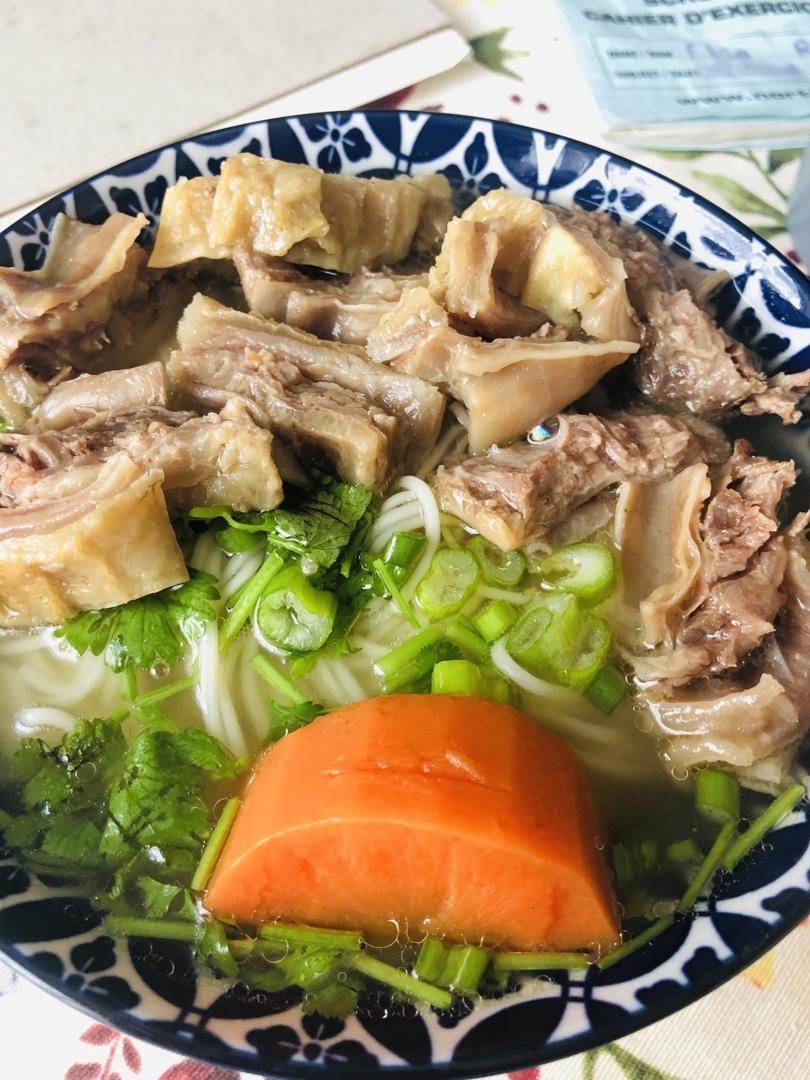 【0165】清汤萝卜牛腩 <302小厨房>