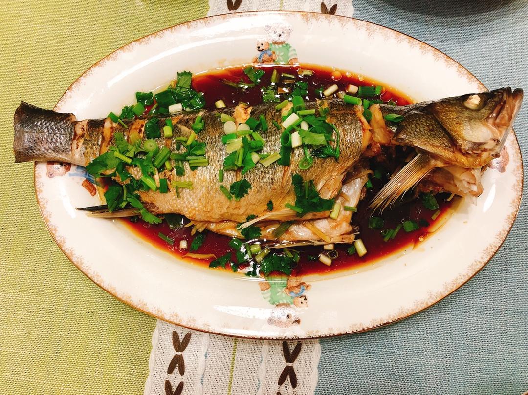 清蒸鲈鱼