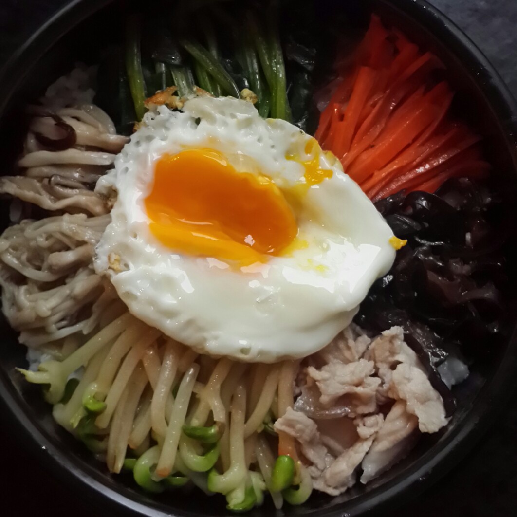 韩国石锅拌饭
