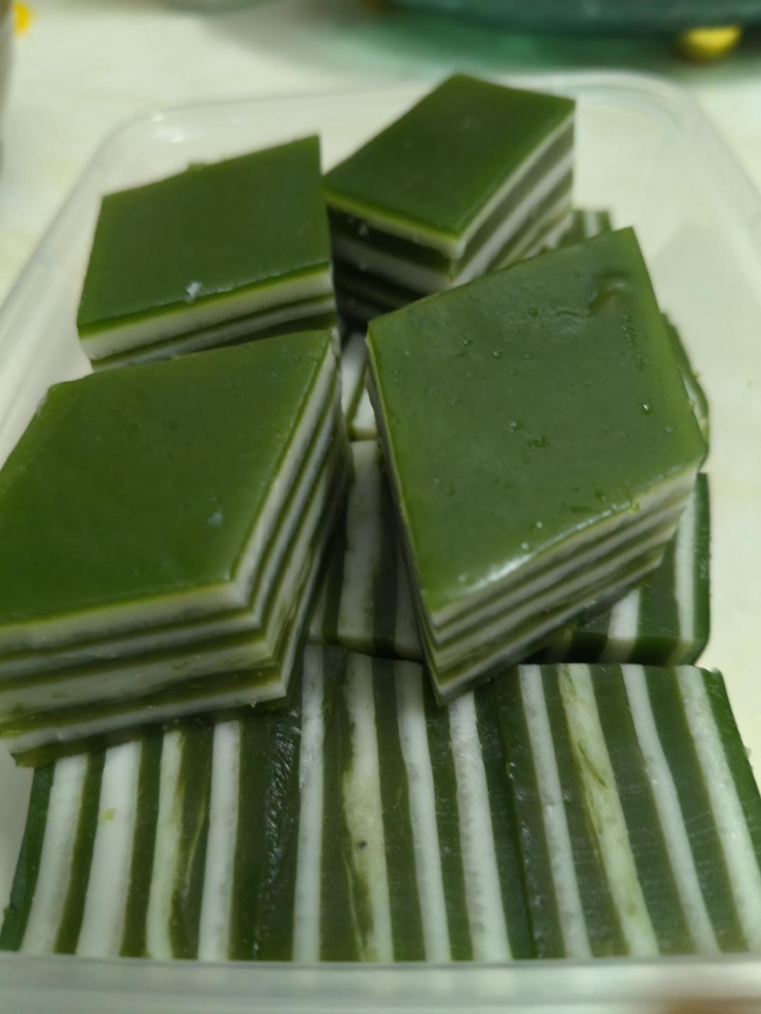 艾草椰汁千层糕
